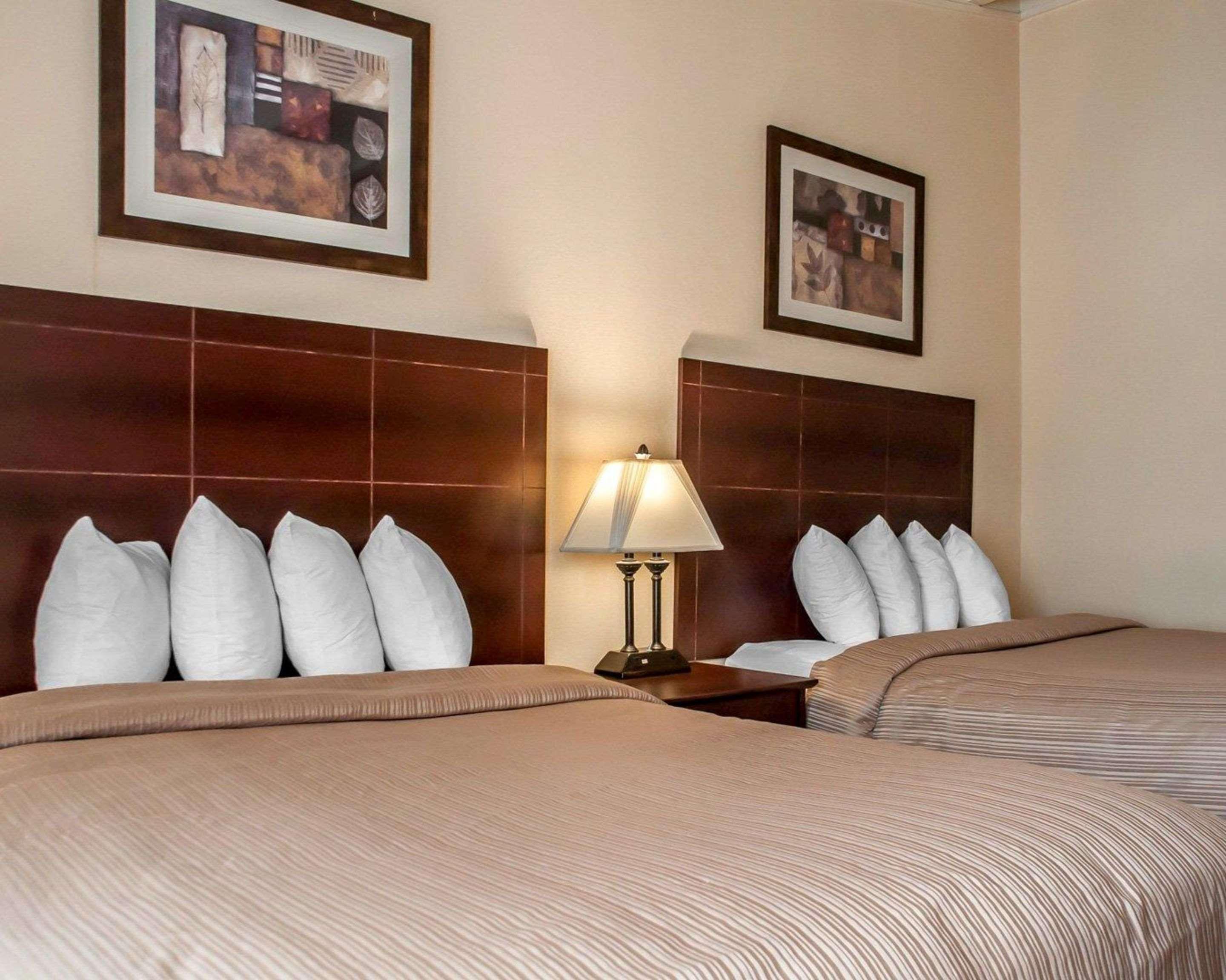 Quality Inn Airport Cheektowaga Kültér fotó