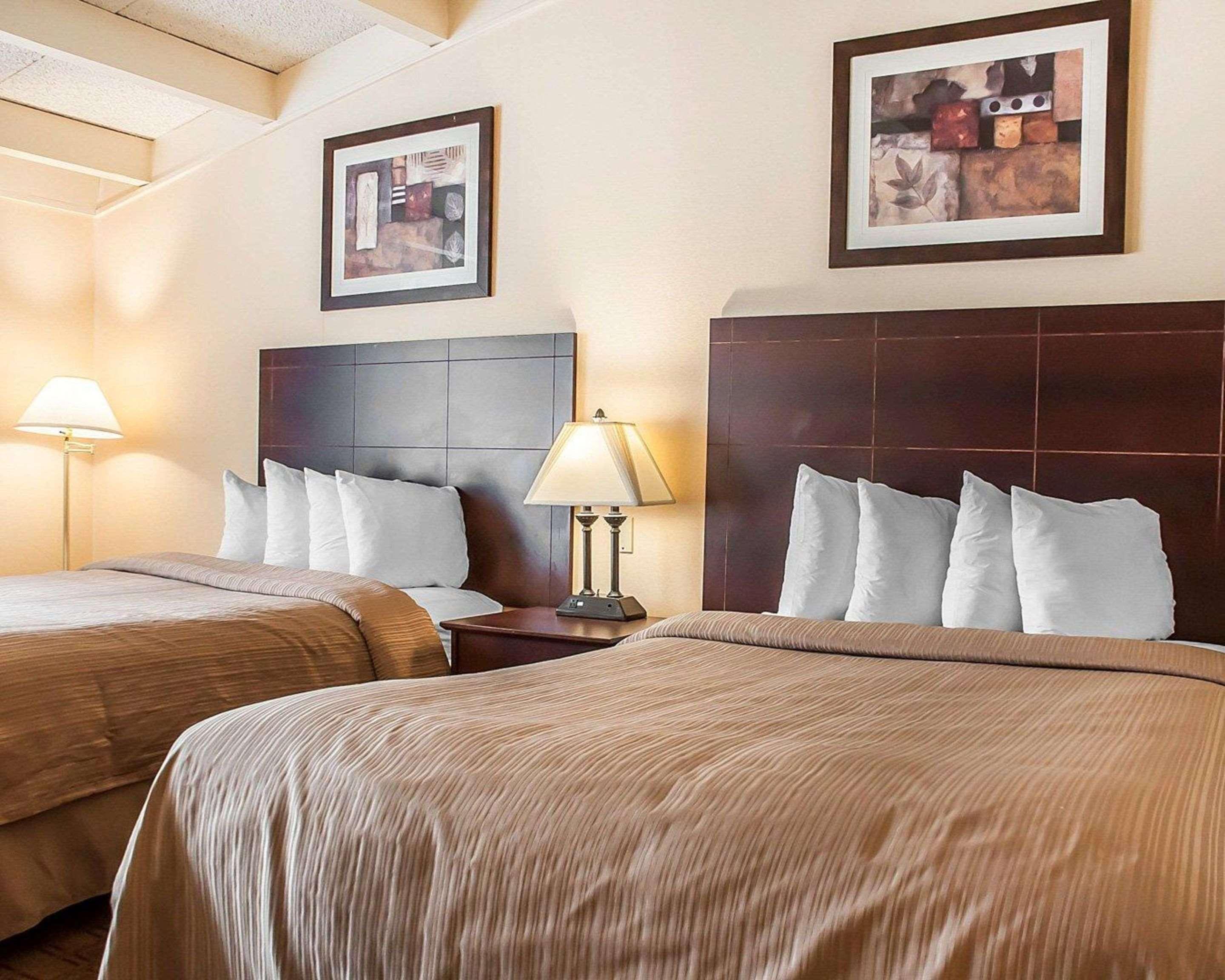 Quality Inn Airport Cheektowaga Kültér fotó