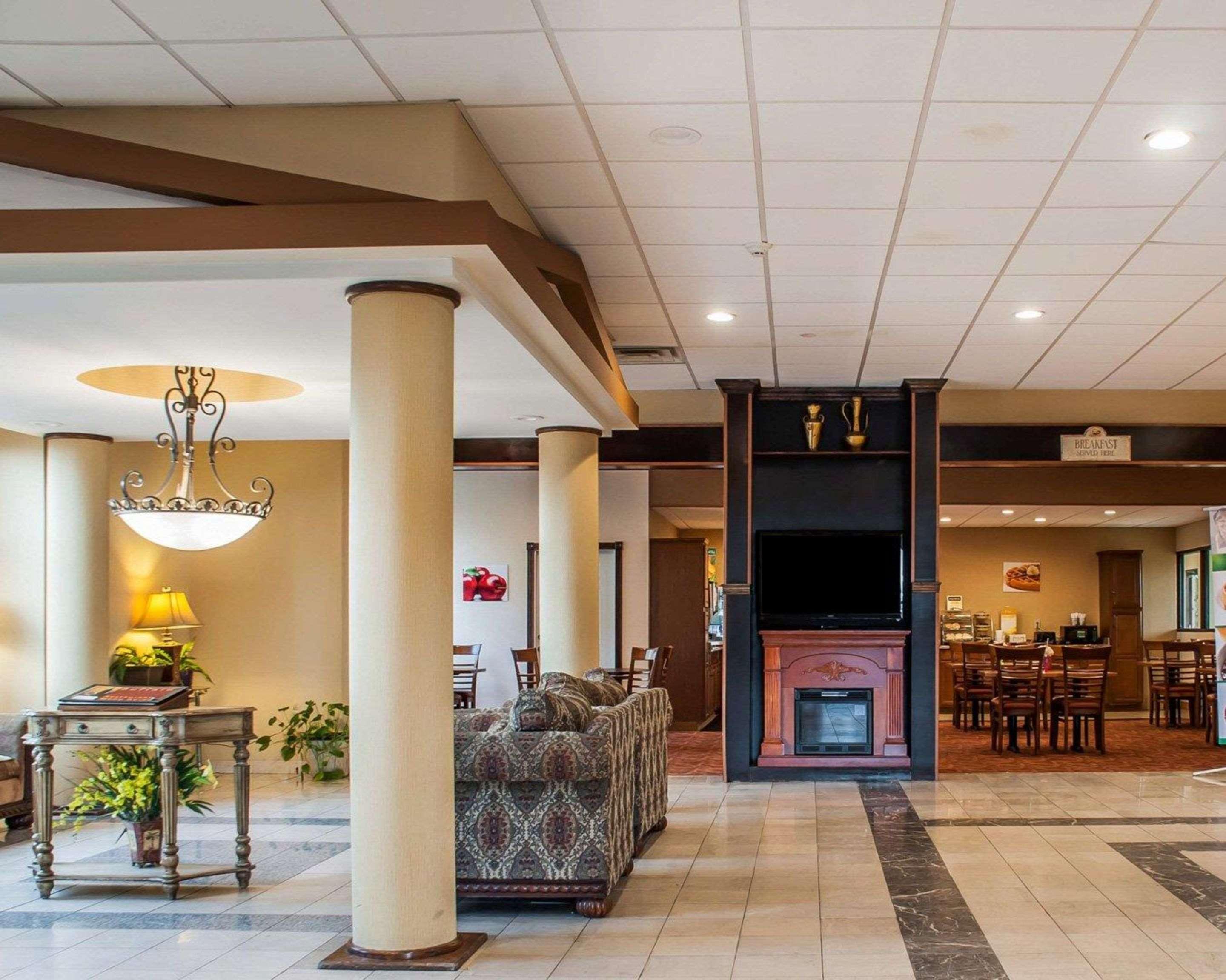 Quality Inn Airport Cheektowaga Kültér fotó