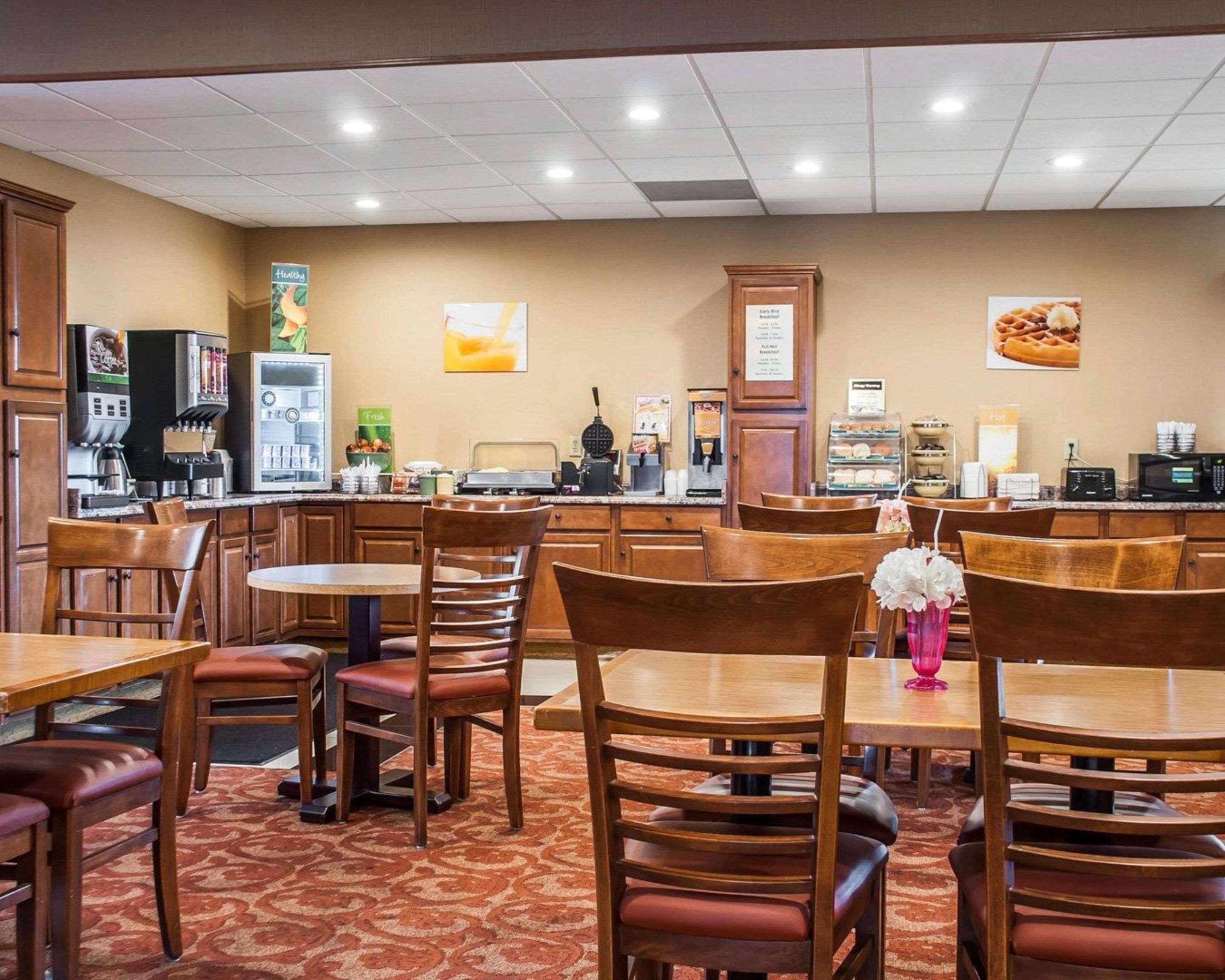 Quality Inn Airport Cheektowaga Kültér fotó