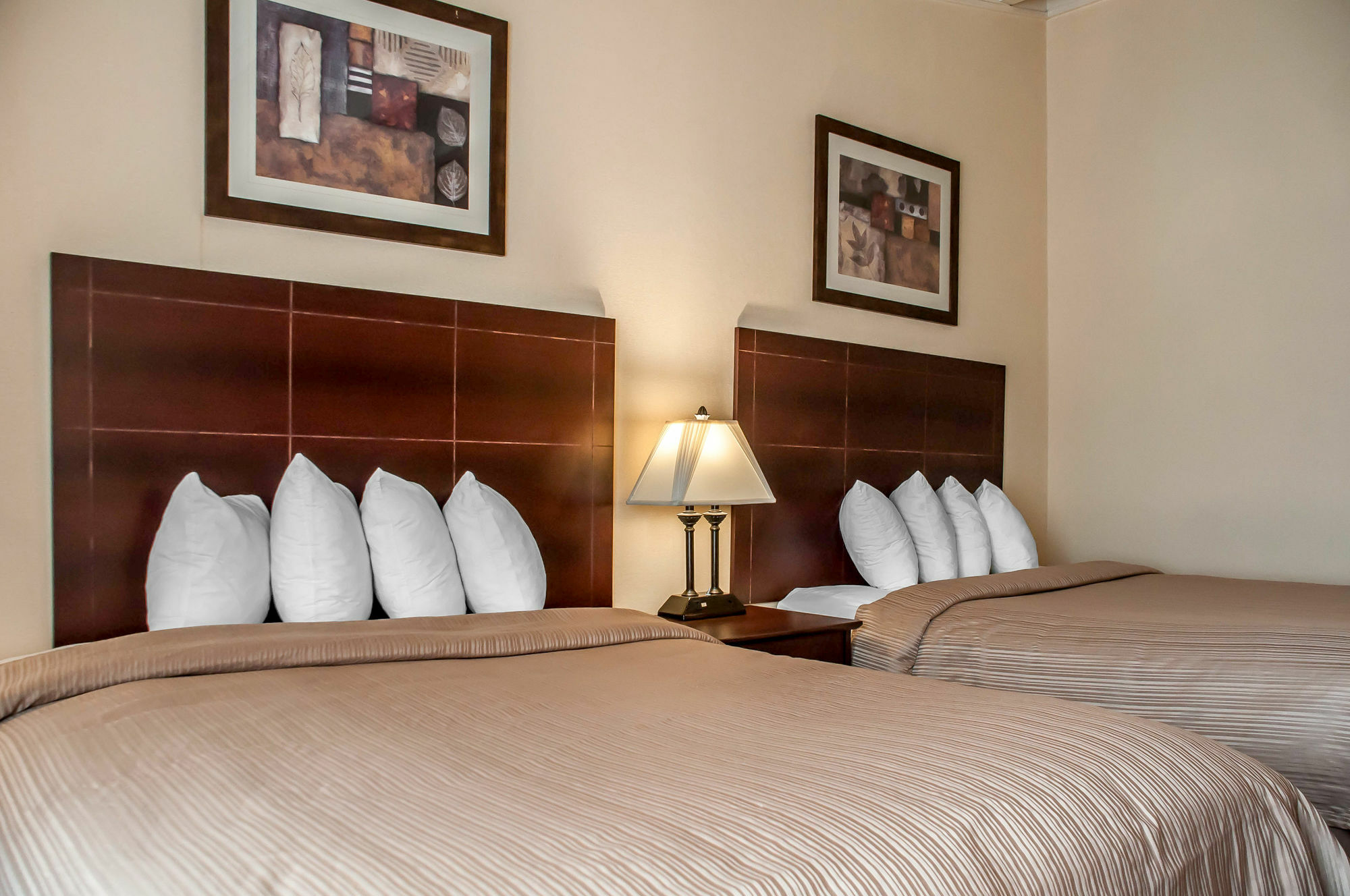 Quality Inn Airport Cheektowaga Kültér fotó